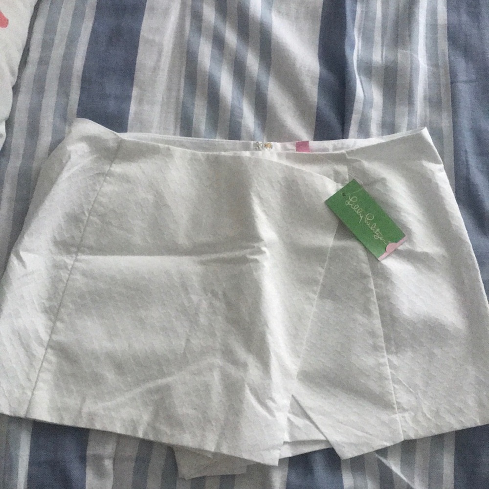 Lilly Pulitzer skort size 8
